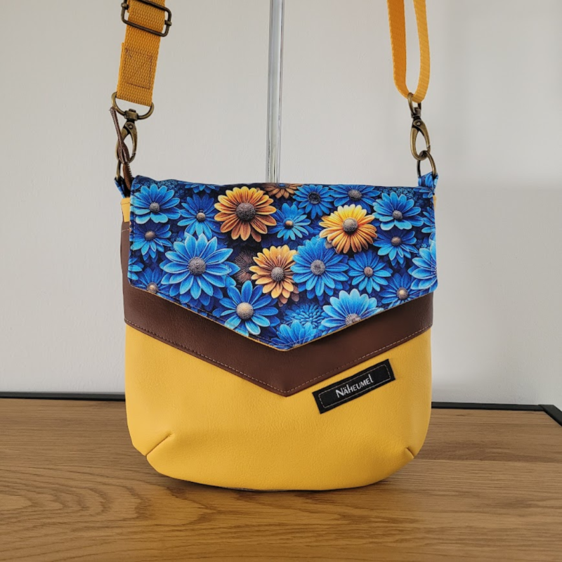 Tasche Vara mini mit Blumenmuster Tasche Vara mini mit Blumenmuster