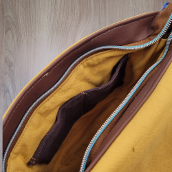 Tasche Vara mini mit Blumenmuster