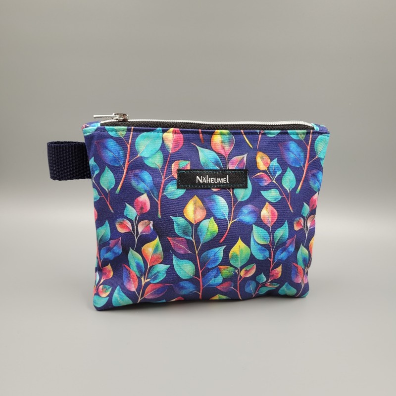 Kosmetiktasche "Lotta" mit Blättern, blau